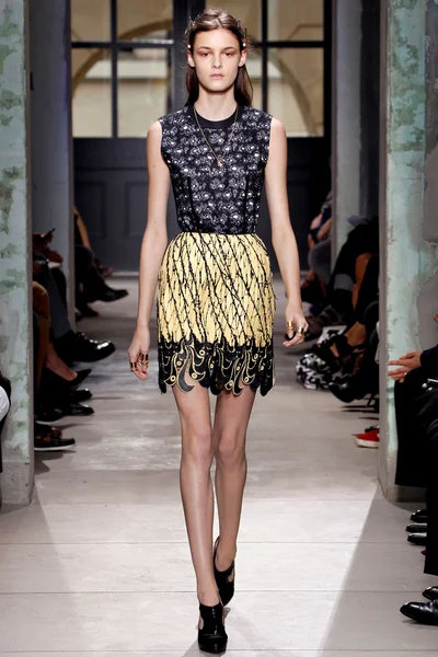 Look 34